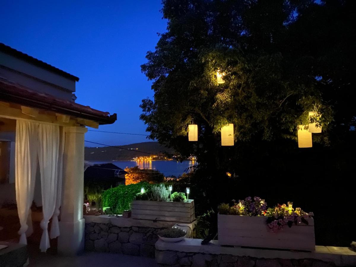 White Cottage Heritage House Čižići エクステリア 写真