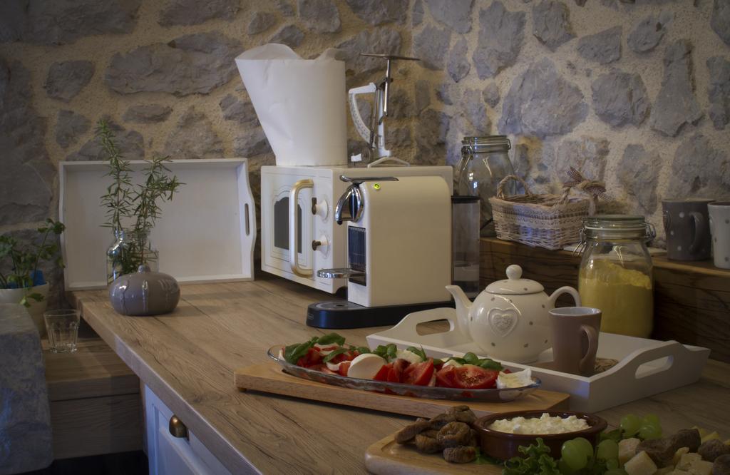 White Cottage Heritage House Čižići エクステリア 写真