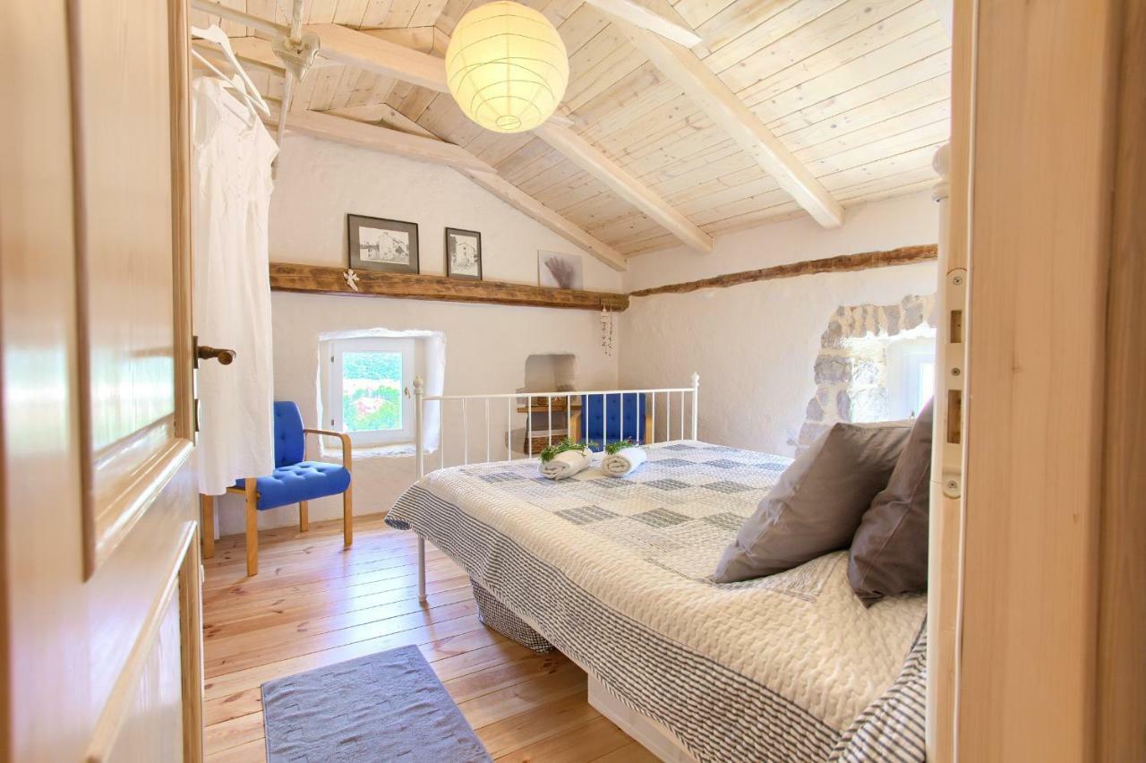 White Cottage Heritage House Čižići エクステリア 写真
