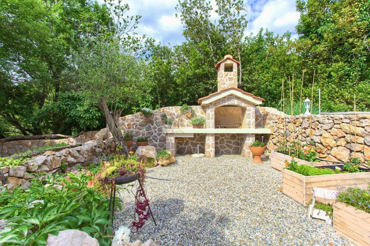 White Cottage Heritage House Čižići エクステリア 写真